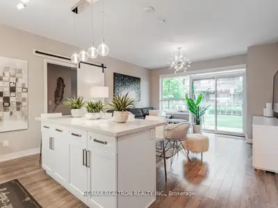 Condo Apartment in Innisfil
