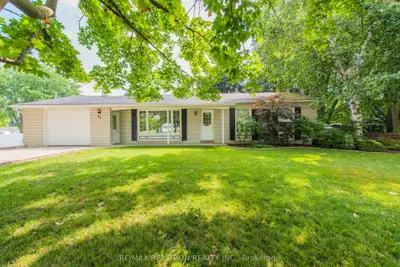 Detached in New Tecumseth
