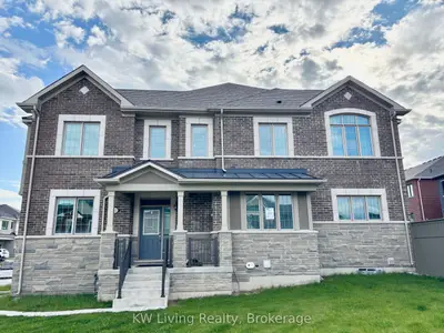 Att/Row/Townhouse in Markham