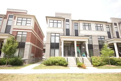 Att/Row/Townhouse in Markham