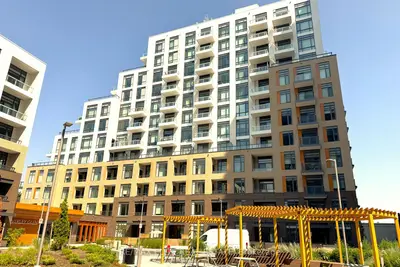 Condo Apartment in Vaughan