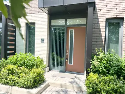 Condo Townhouse in Vaughan