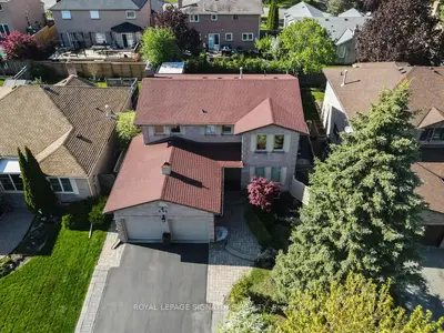 Detached in Newmarket