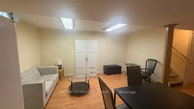Semi-Detached in Richmond Hill