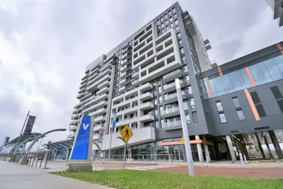 Condo Apartment in Markham
