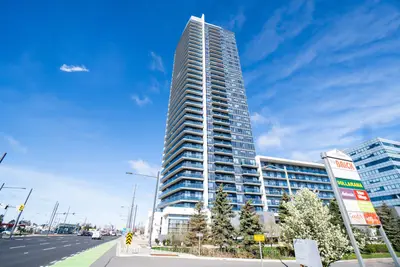 Condo Apartment in Vaughan