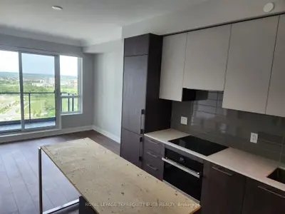 Condo Apartment in Markham