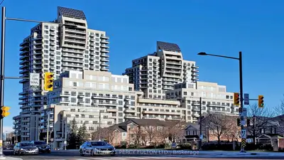 Condo Apartment in Richmond Hill