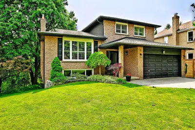 Detached in East Gwillimbury
