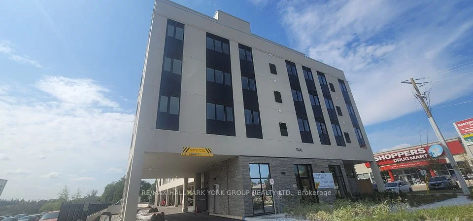 13042 Yonge Street PH02, Richmond Hill, ON L4K 0A4