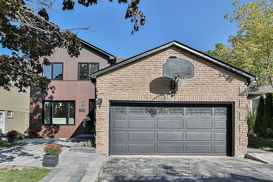 977 Birchwood Drive, Newmarket, On L3y 6g9
