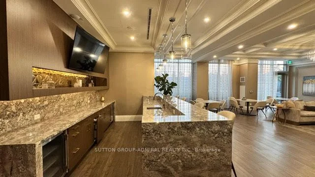 20 Gatineau Drive 605, Vaughan, ON L4J 0L3