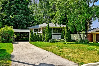 Detached in Aurora
