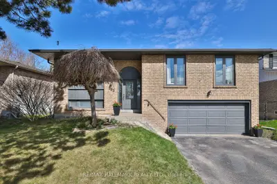 Detached in Newmarket
