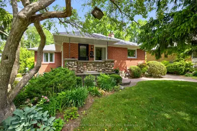 Detached in Aurora