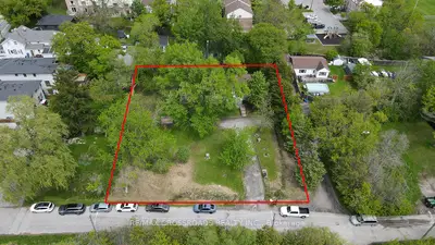 Detached in Newmarket