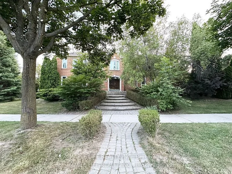 Detached in Richmond Hill