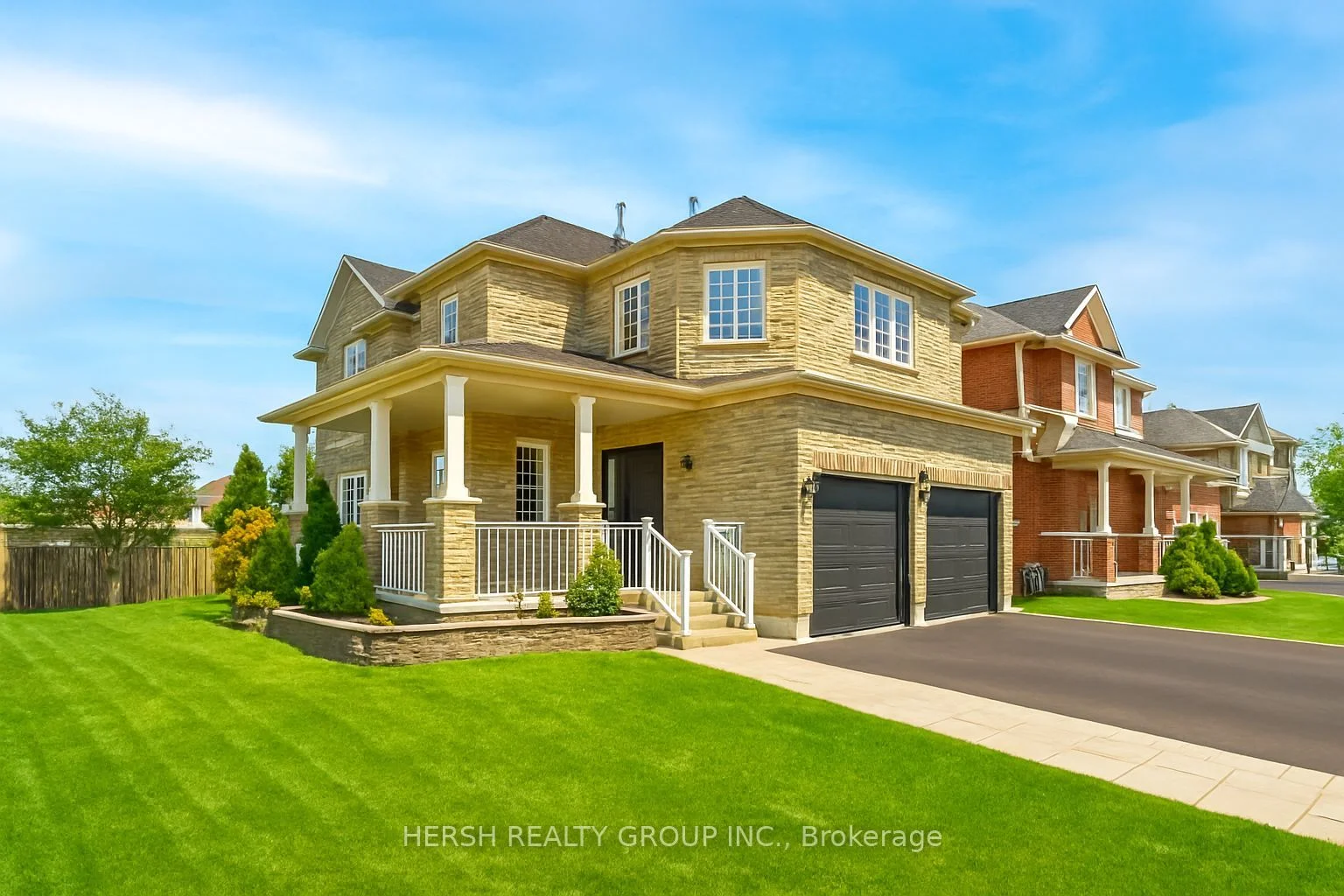 99 Richmond Park Drive, Georgina, ON L4P 0A3