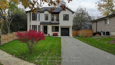Detached in Aurora