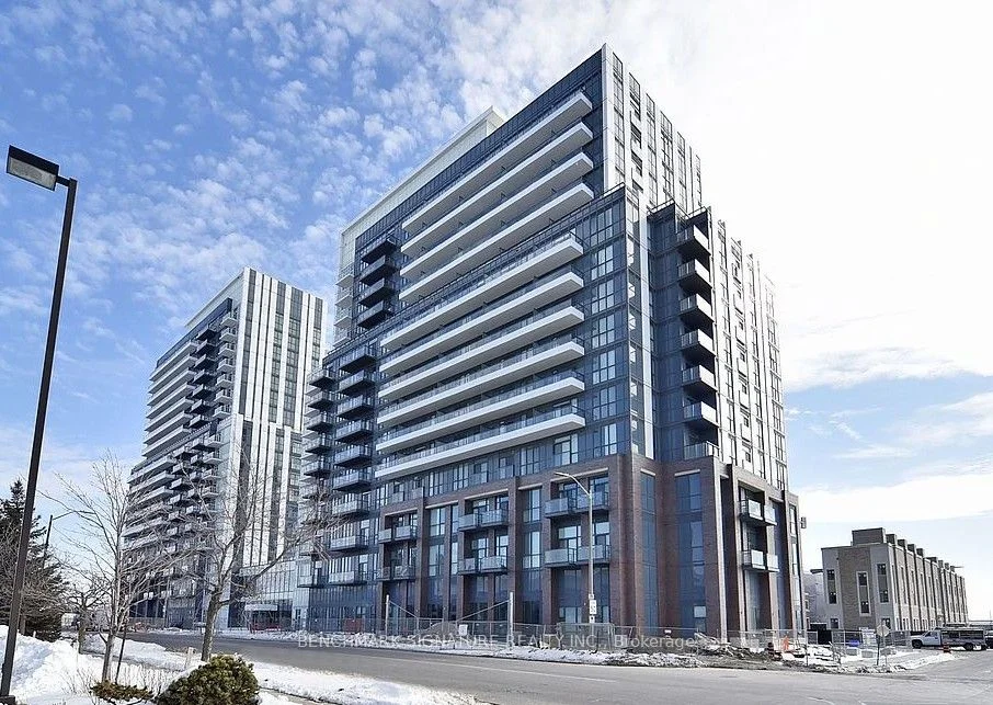 Condo Apartment in Vaughan