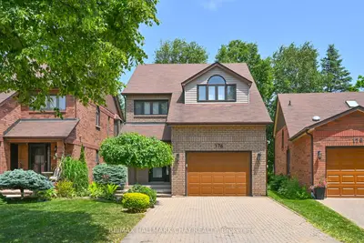 Detached Condo in New Tecumseth