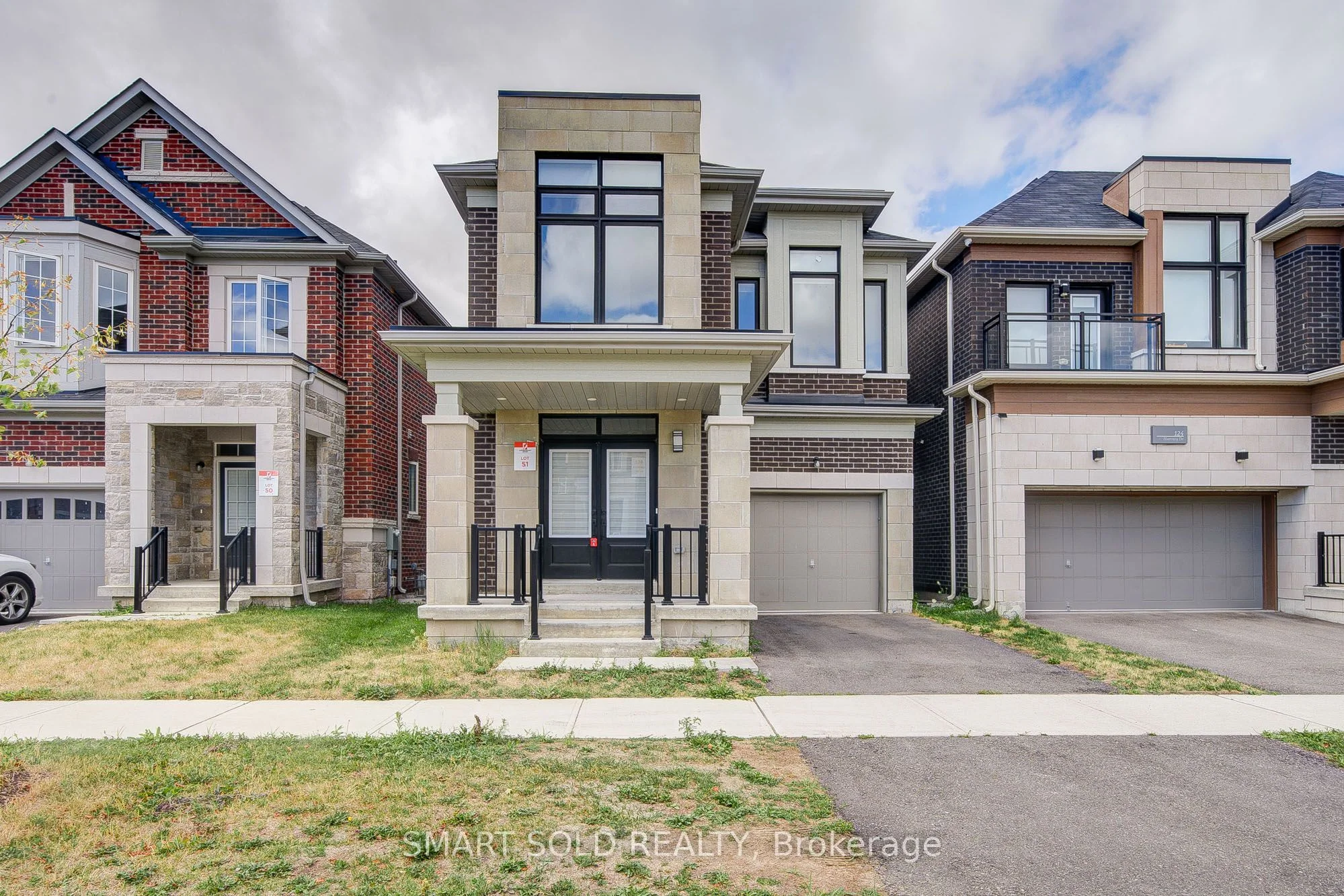 126 Hartney Drive, Richmond Hill, ON L4S 1N2
