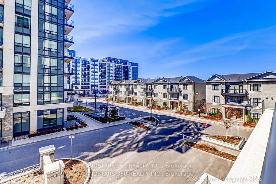 398 Highway 7 East 311, Richmond Hill, ON L4B 0G6