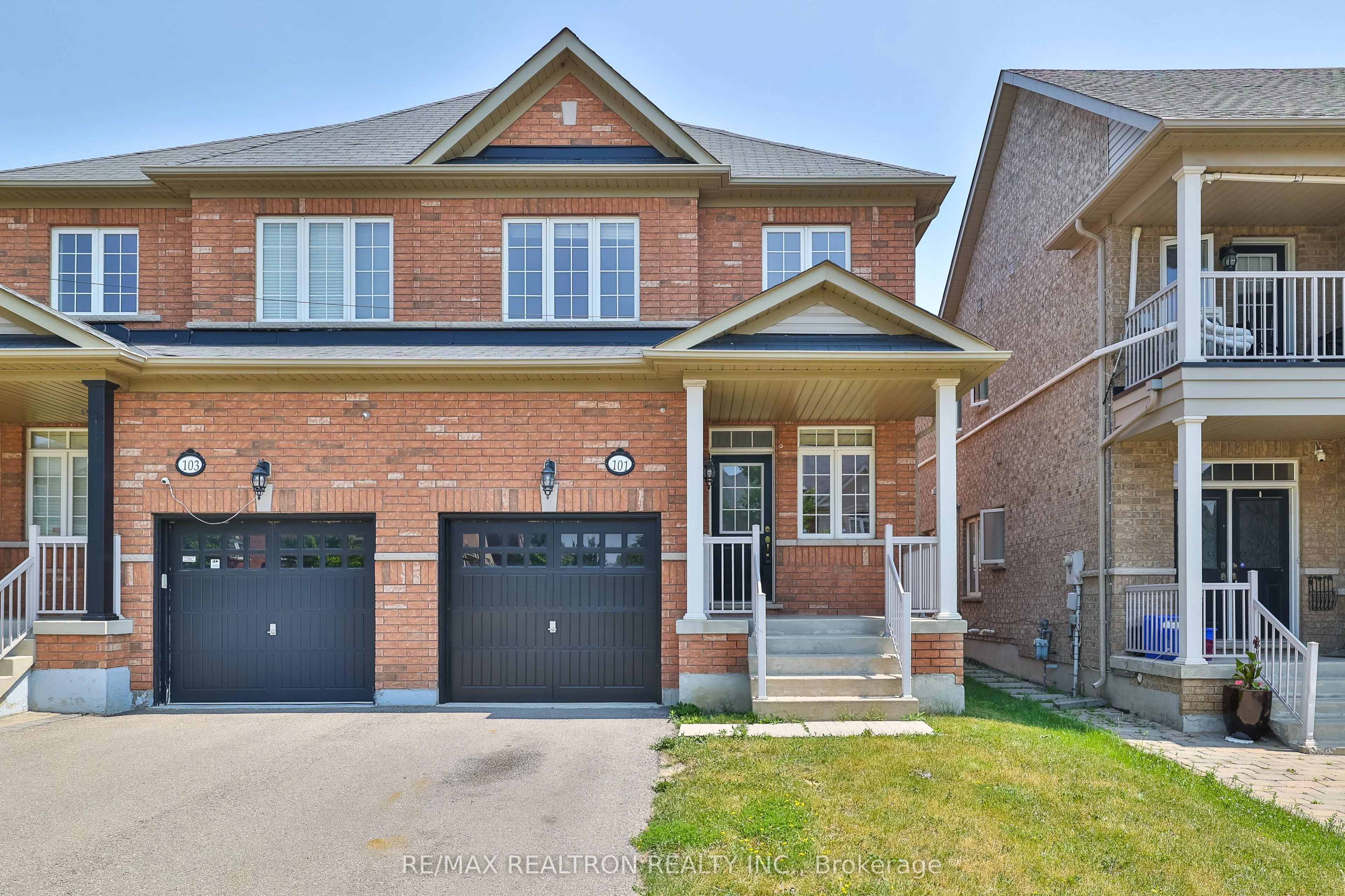 Semi-Detached in Vaughan