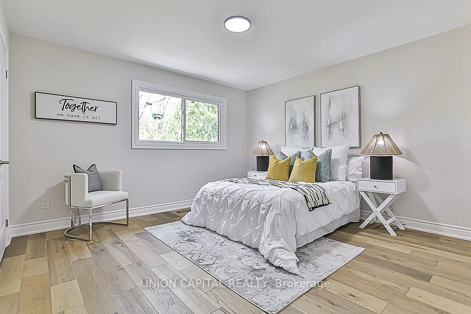 11 Newmill Crescent, Richmond Hill, On L4c 9t7