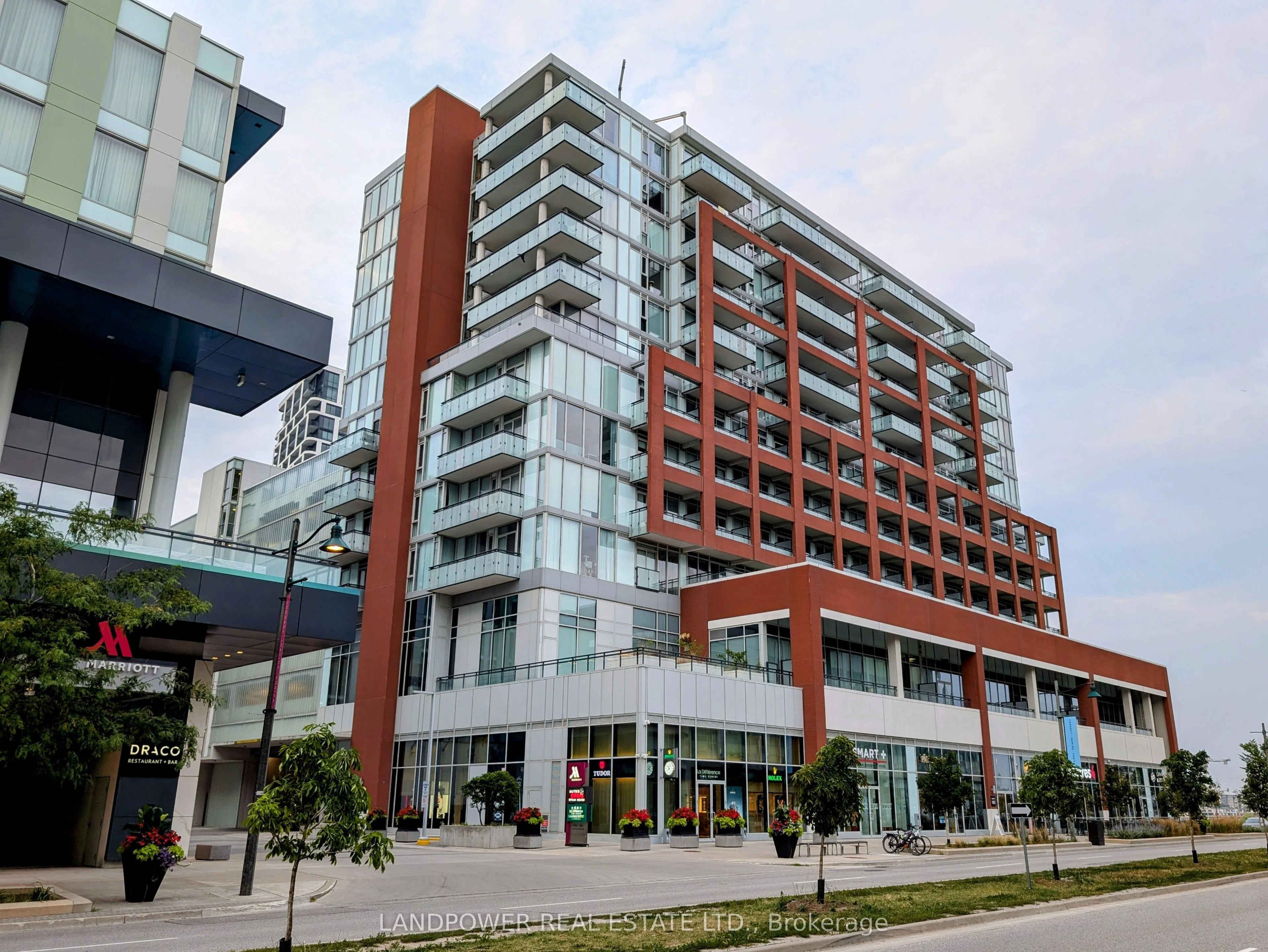 Condo Apartment in Markham