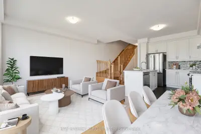 Att/Row/Townhouse in Markham
