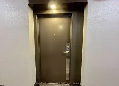 Condo Apartment in Markham