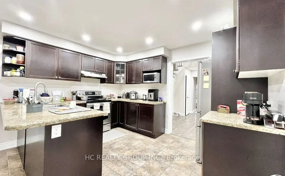 8 Carter Street, Bradford West Gwillimbury, ON L3Z 0L3