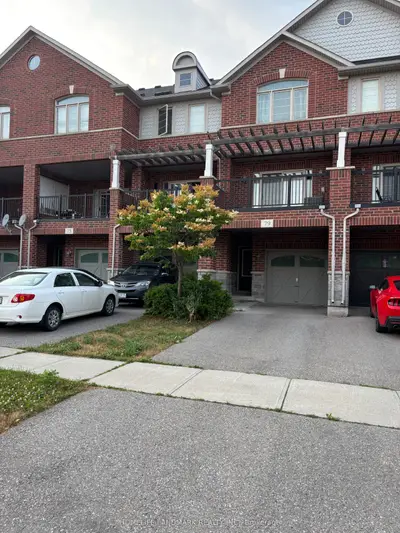 Att/Row/Townhouse in Markham