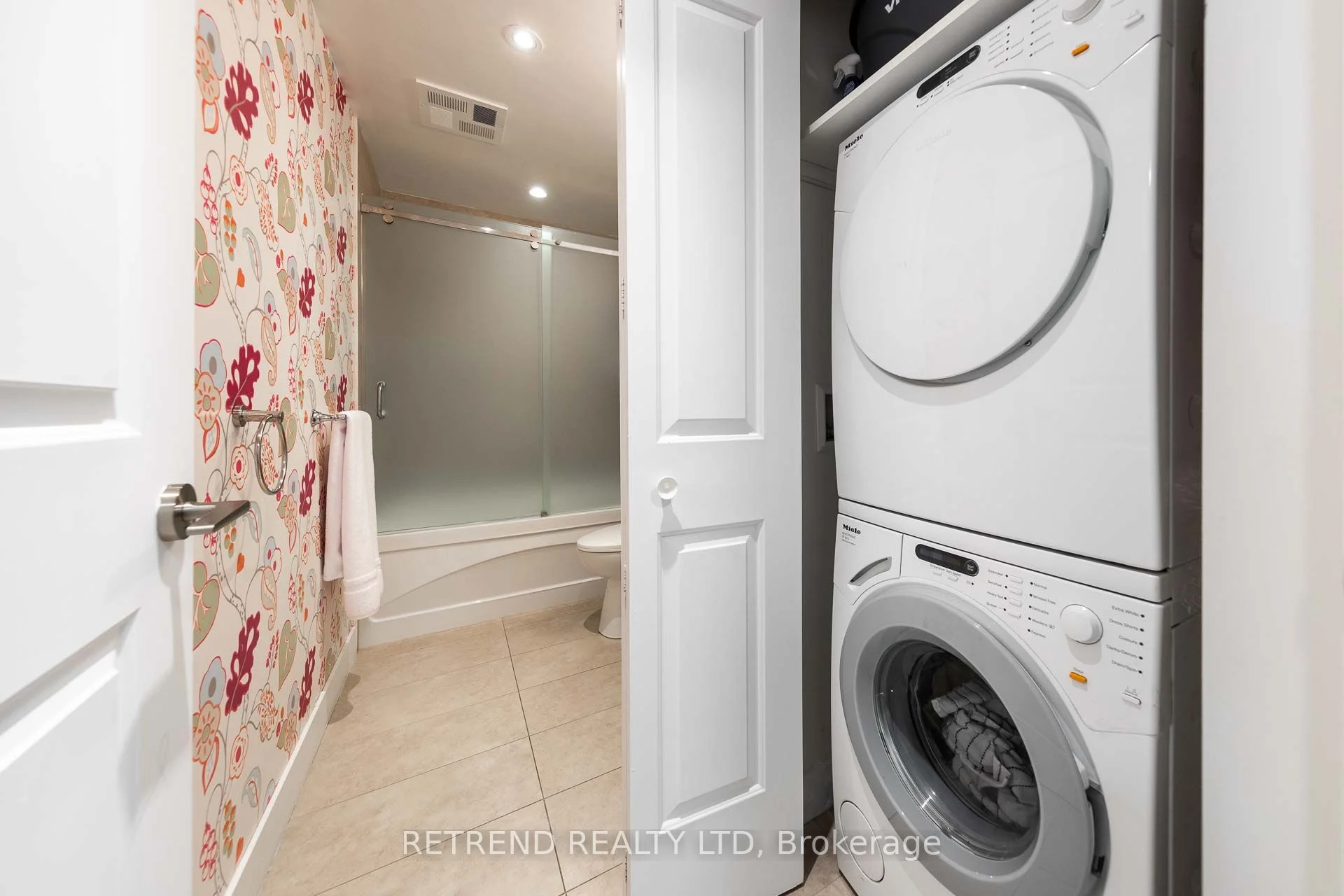 7608 Yonge Street 541, Vaughan, ON L4J 0J5