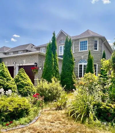 Detached in Richmond Hill