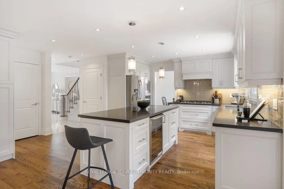 414 Kerrybrook Drive, Richmond Hill, On L4c 3r1