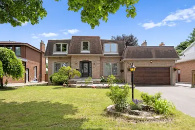 Detached in Richmond Hill