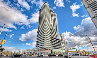 Condo Apartment in Vaughan