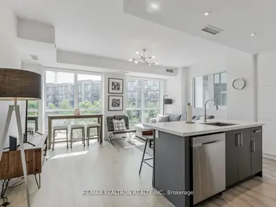 Condo Apartment in Innisfil