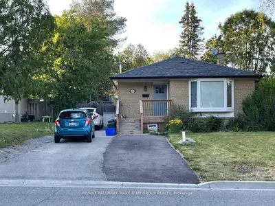 Detached in Aurora