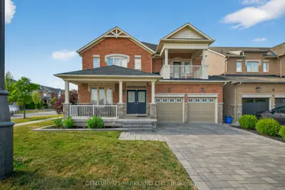 Detached in Richmond Hill