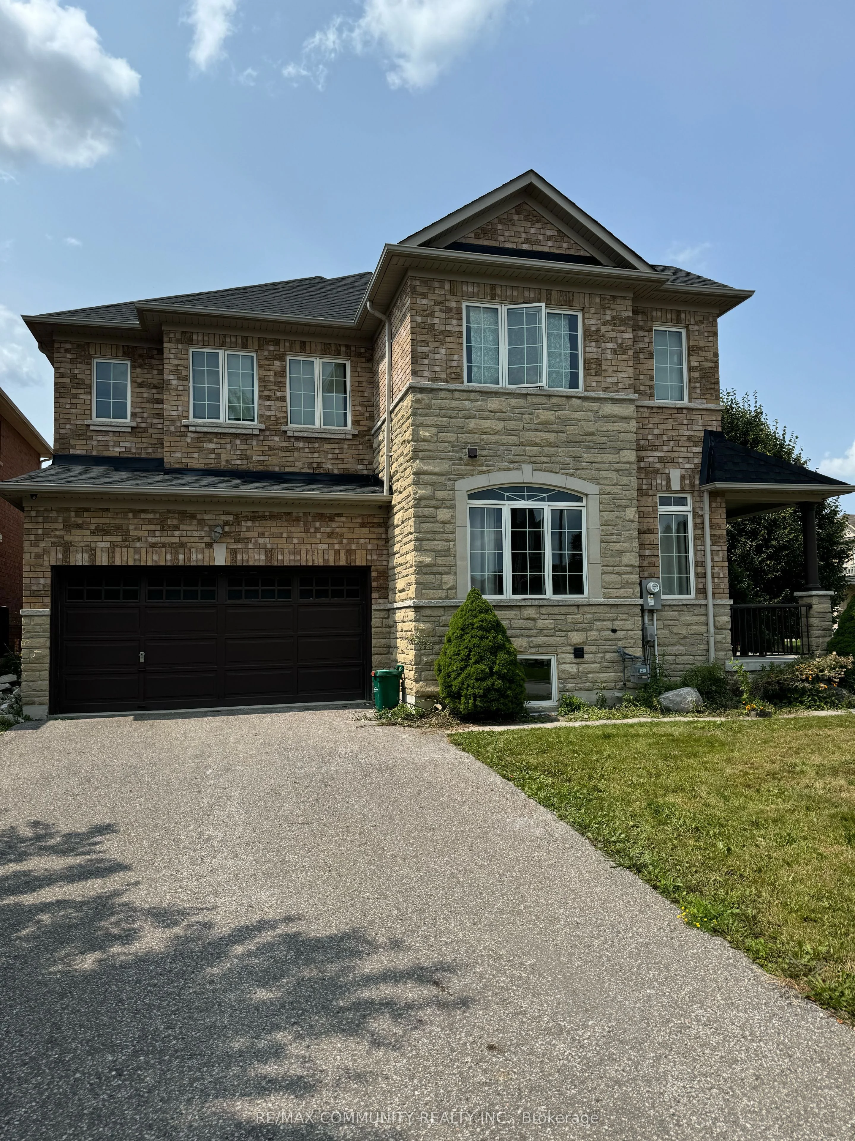 Detached in Aurora