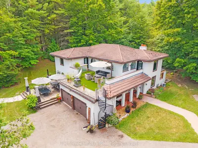 Detached in Brock