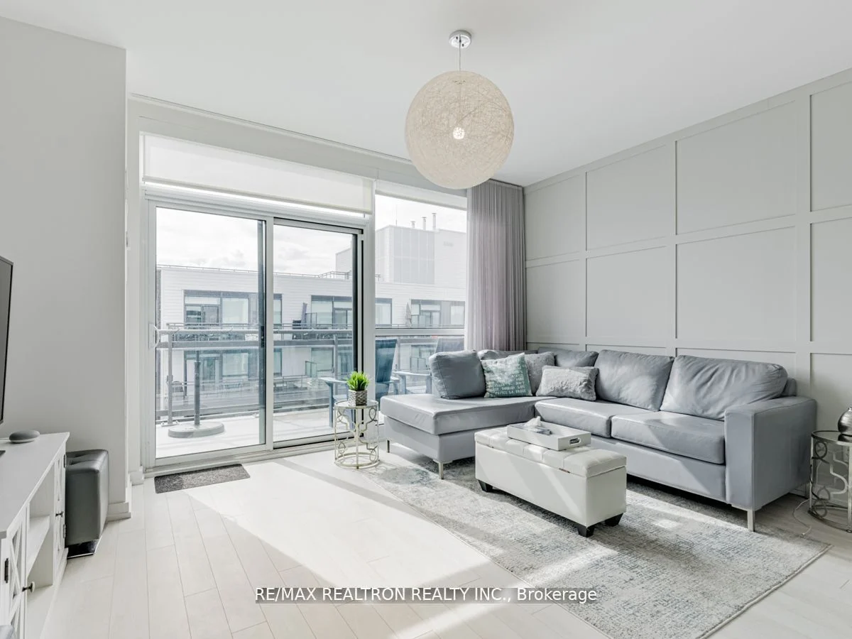 Condo Apartment in Innisfil