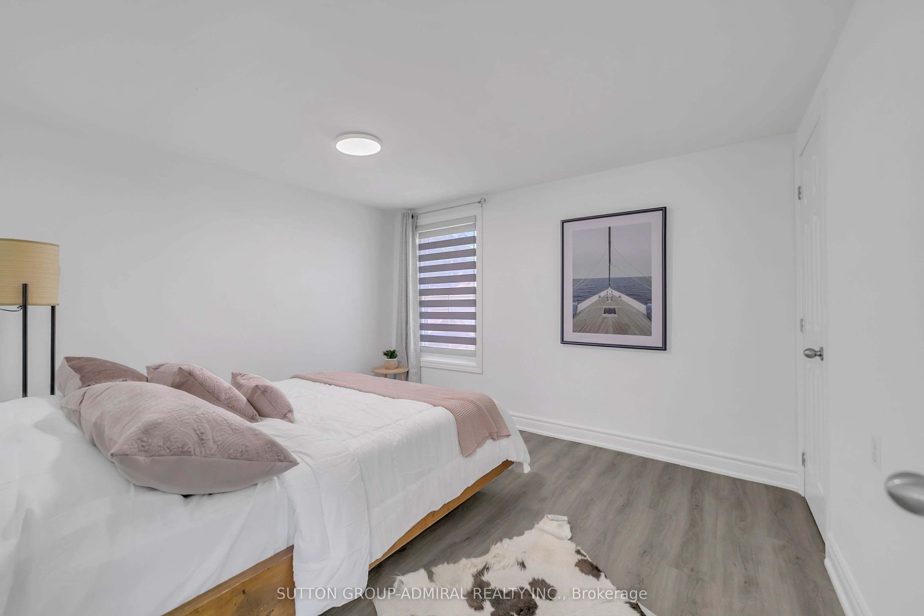 305 Kenwood Avenue, Georgina, ON L4P 2X6
