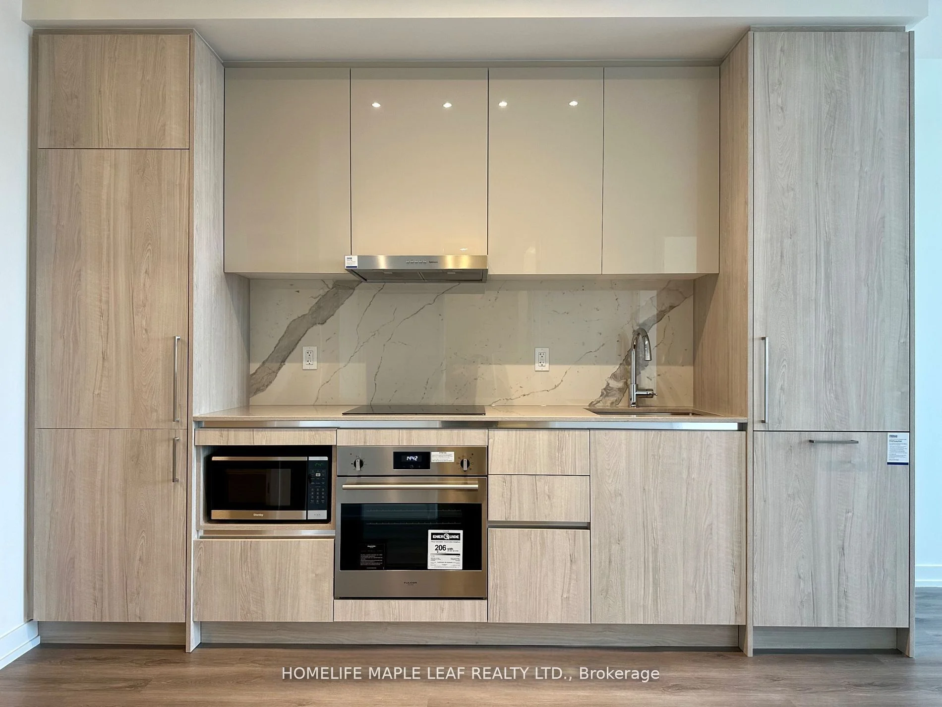 225 Commerce Street 5505, Vaughan, ON L4K 0R1