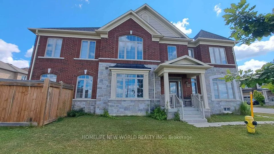 2 Falconridge Terrace, East Gwillimbury, ON L9N 0R2