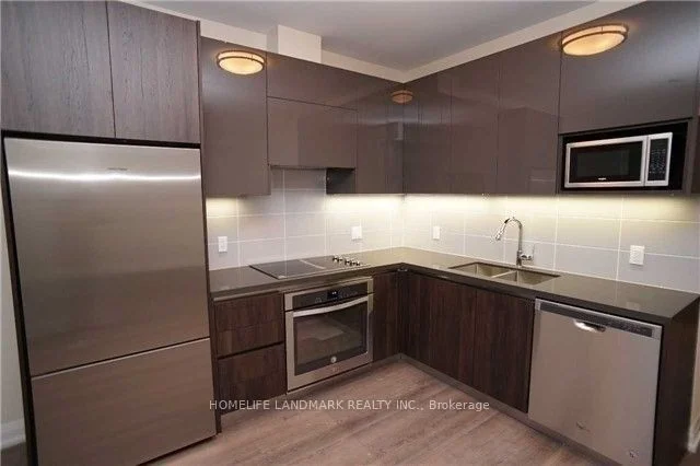 Condo Apartment in Markham