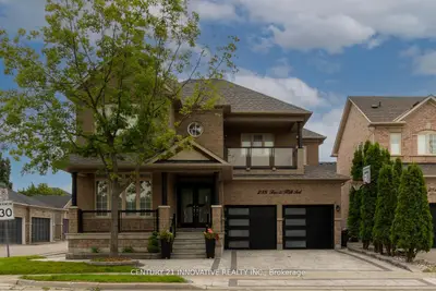 Detached in Vaughan